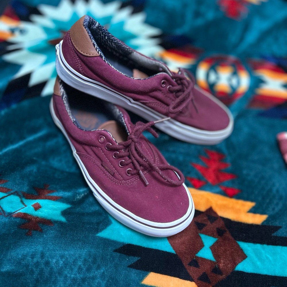 Vans Women's Sneakers in Burgundy and Brown